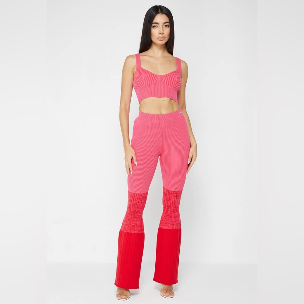 Manière de Voir Set - Pink Ribbed Contour Crop Top & Ombré Flared Leggings